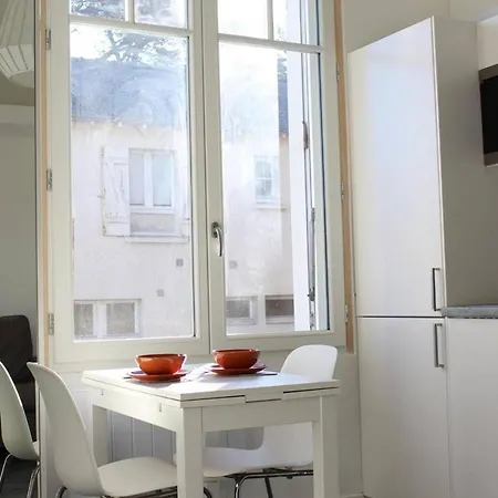 Les Aloës, - Proche Des Commerces Et De La - Centre - Lb330-009 Appartement